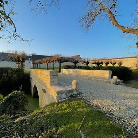 Alojamento de Acomodação e Pequeno-almoço D'hote De La Baumee Hiesville