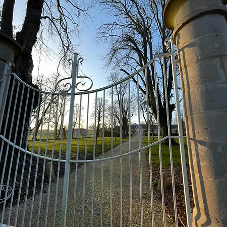 D'hote De La Baumee